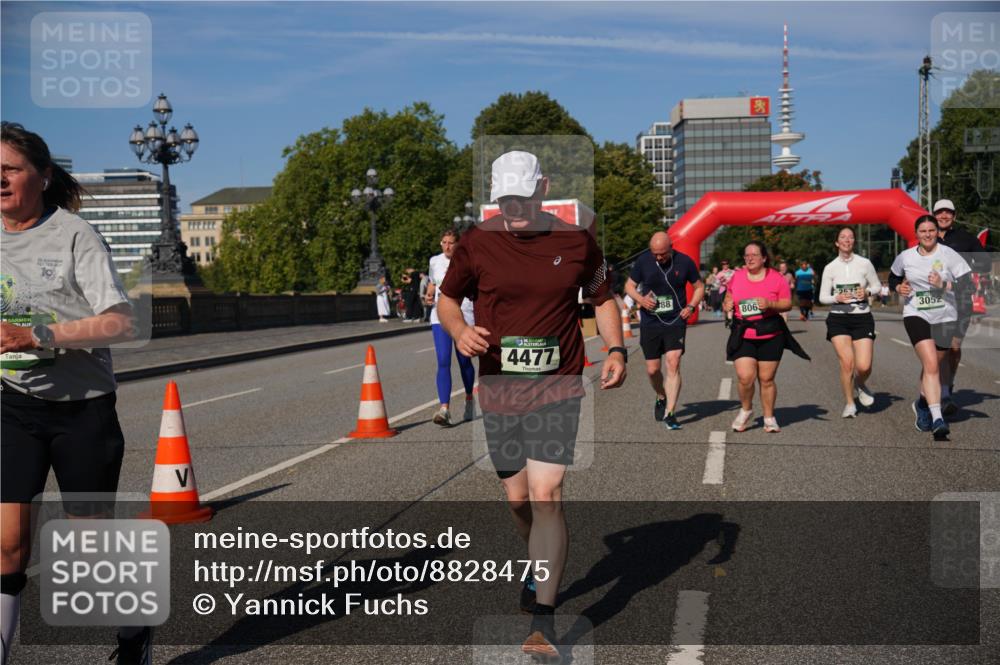 07.09.2025 - BARMER Alsterlauf Yannick Fuchs http://msf.ph/oto/8828475 07.09.2025 10:14:22 Laufen 10, 4477, 88, 806, 3052 meine-sportfotos.de