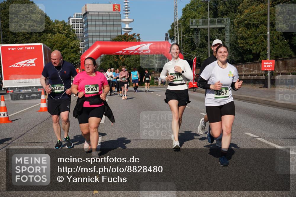 07.09.2025 - BARMER Alsterlauf Yannick Fuchs http://msf.ph/oto/8828480 07.09.2025 10:14:24 Laufen 3488, 8063, 4124, 2219, 8186, 3052 meine-sportfotos.de