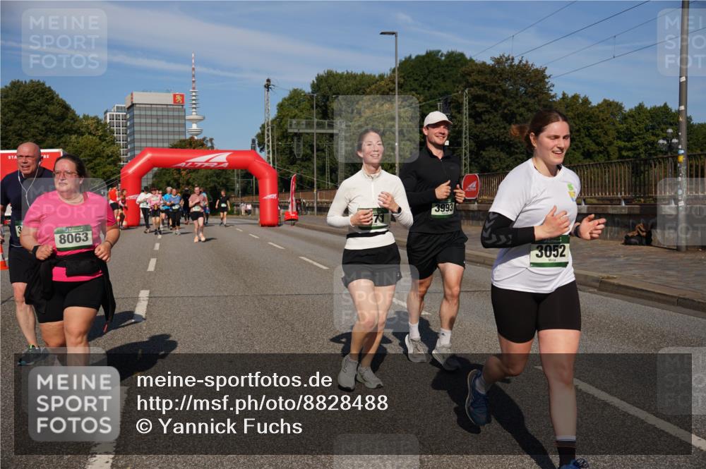 07.09.2025 - BARMER Alsterlauf Yannick Fuchs http://msf.ph/oto/8828488 07.09.2025 10:14:25 Laufen 8063, 3993, 3052 meine-sportfotos.de