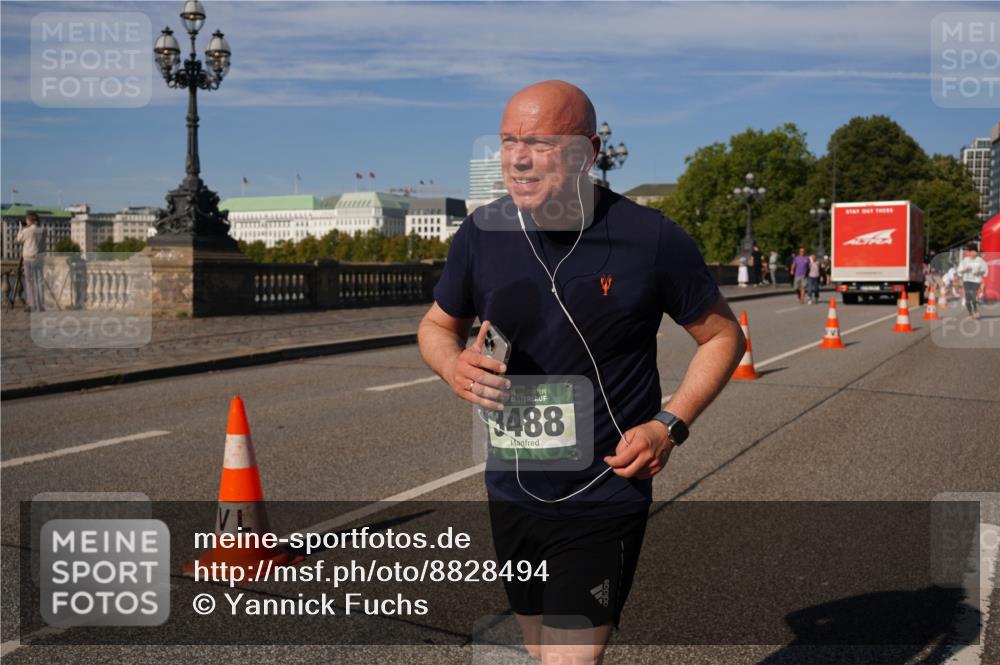 07.09.2025 - BARMER Alsterlauf Yannick Fuchs http://msf.ph/oto/8828494 07.09.2025 10:14:28 Laufen 36, 3488 meine-sportfotos.de