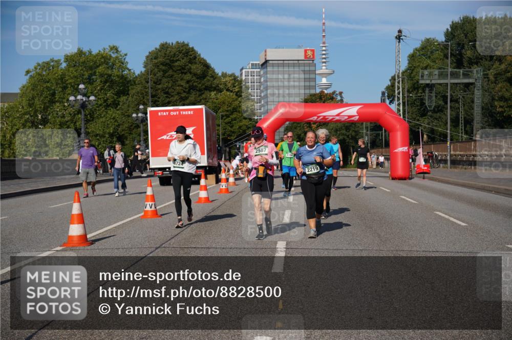 07.09.2025 - BARMER Alsterlauf Yannick Fuchs http://msf.ph/oto/8828500 07.09.2025 10:14:32 Laufen 4724, 2587, 4394, 2219 meine-sportfotos.de