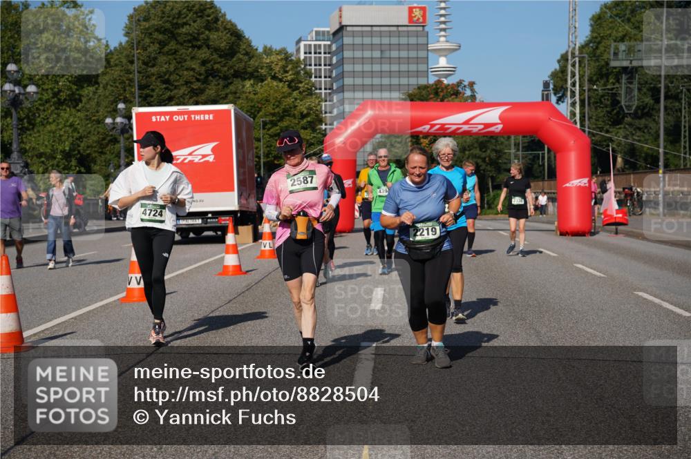 07.09.2025 - BARMER Alsterlauf Yannick Fuchs http://msf.ph/oto/8828504 07.09.2025 10:14:33 Laufen 2587, 4724, 4394, 2219 meine-sportfotos.de