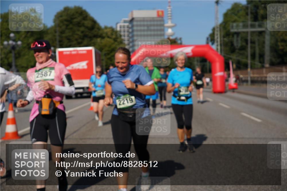 07.09.2025 - BARMER Alsterlauf Yannick Fuchs http://msf.ph/oto/8828512 07.09.2025 10:14:35 Laufen 2587, 2219 meine-sportfotos.de