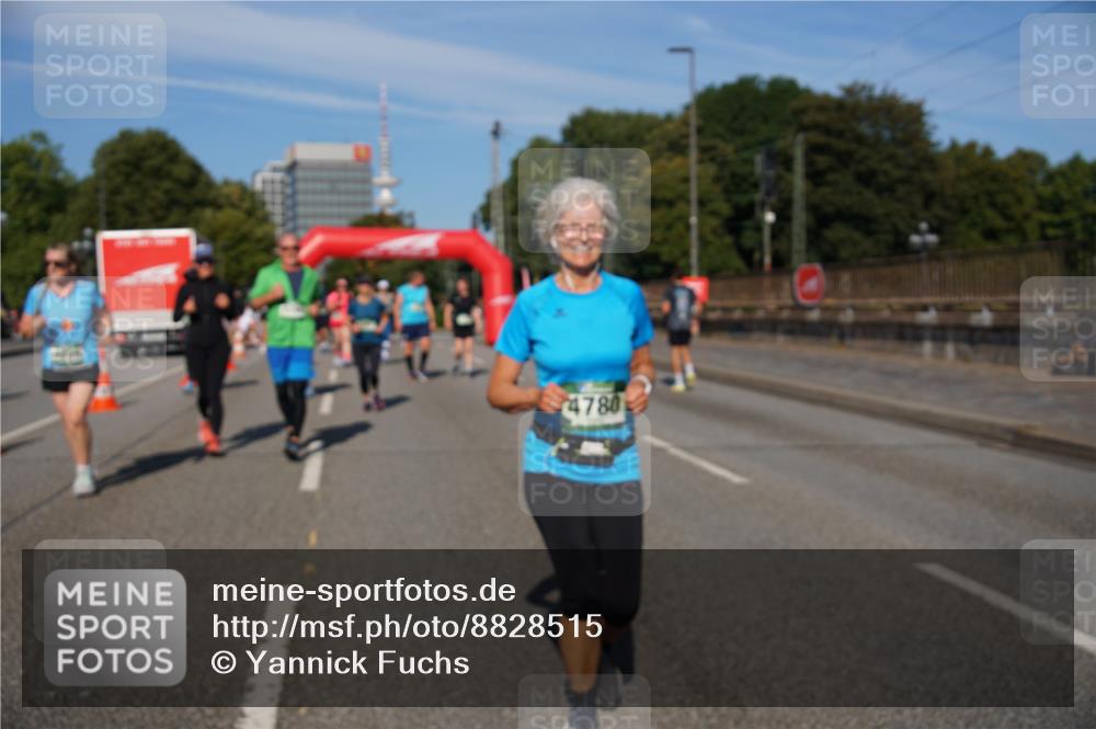 07.09.2025 - BARMER Alsterlauf Yannick Fuchs http://msf.ph/oto/8828515 07.09.2025 10:14:37 Laufen 4780 meine-sportfotos.de