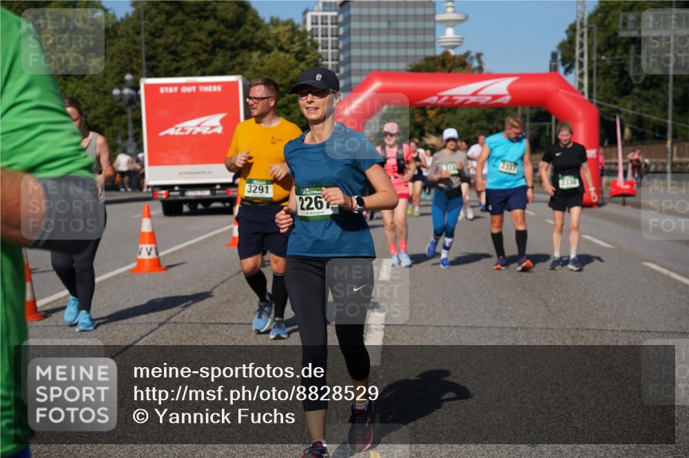 07.09.2025 - BARMER Alsterlauf Yannick Fuchs http://msf.ph/oto/8828529 07.09.2025 10:14:40 Laufen 3291, 226 meine-sportfotos.de