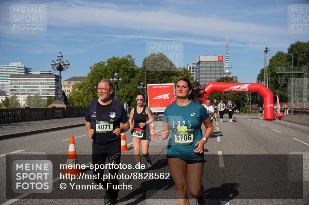 07.09.2025 - BARMER Alsterlauf Yannick Fuchs http://msf.ph/oto/8828562 07.09.2025 10:14:52 Laufen 3, 1, 4071, 3084, 2025, 5706 meine-sportfotos.de