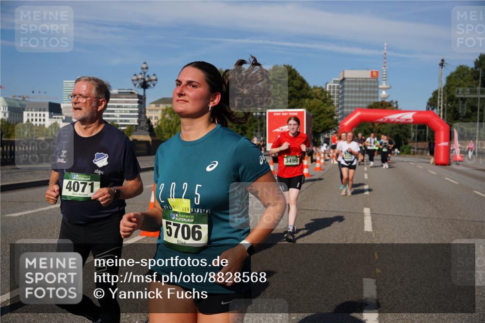 07.09.2025 - BARMER Alsterlauf Yannick Fuchs http://msf.ph/oto/8828568 07.09.2025 10:14:53 Laufen 136, 4071, 2125, 1636, 5706, 3499 meine-sportfotos.de