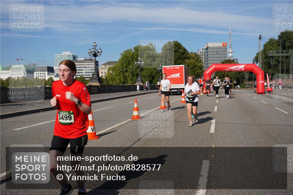 07.09.2025 - BARMER Alsterlauf Yannick Fuchs http://msf.ph/oto/8828577 07.09.2025 10:14:54 Laufen 3499, 428 meine-sportfotos.de