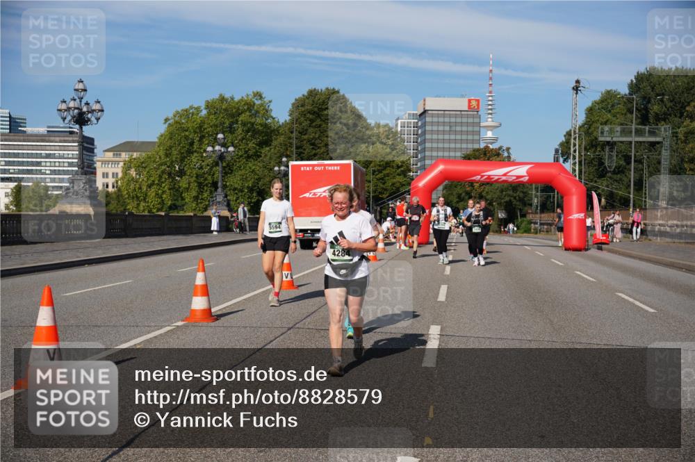 07.09.2025 - BARMER Alsterlauf Yannick Fuchs http://msf.ph/oto/8828579 07.09.2025 10:14:55 Laufen 5594, 4284 meine-sportfotos.de