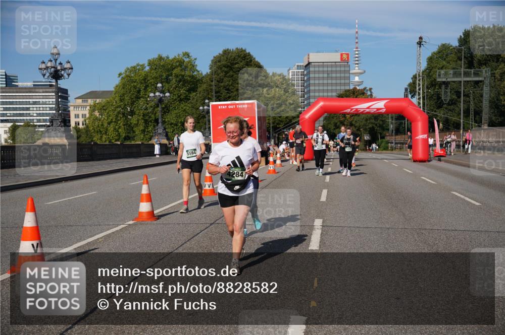 07.09.2025 - BARMER Alsterlauf Yannick Fuchs http://msf.ph/oto/8828582 07.09.2025 10:14:55 Laufen 5594, 1284 meine-sportfotos.de