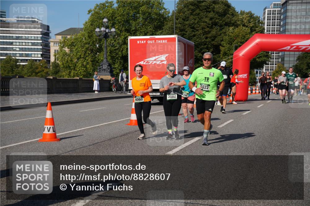 07.09.2025 - BARMER Alsterlauf Yannick Fuchs http://msf.ph/oto/8828607 07.09.2025 10:15:05 Laufen 12, 5622, 3882, 4390, 4060 meine-sportfotos.de