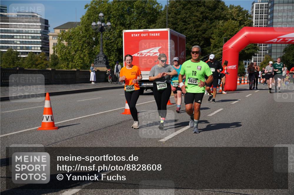 07.09.2025 - BARMER Alsterlauf Yannick Fuchs http://msf.ph/oto/8828608 07.09.2025 10:15:05 Laufen 5622, 4060, 3882, 4390 meine-sportfotos.de