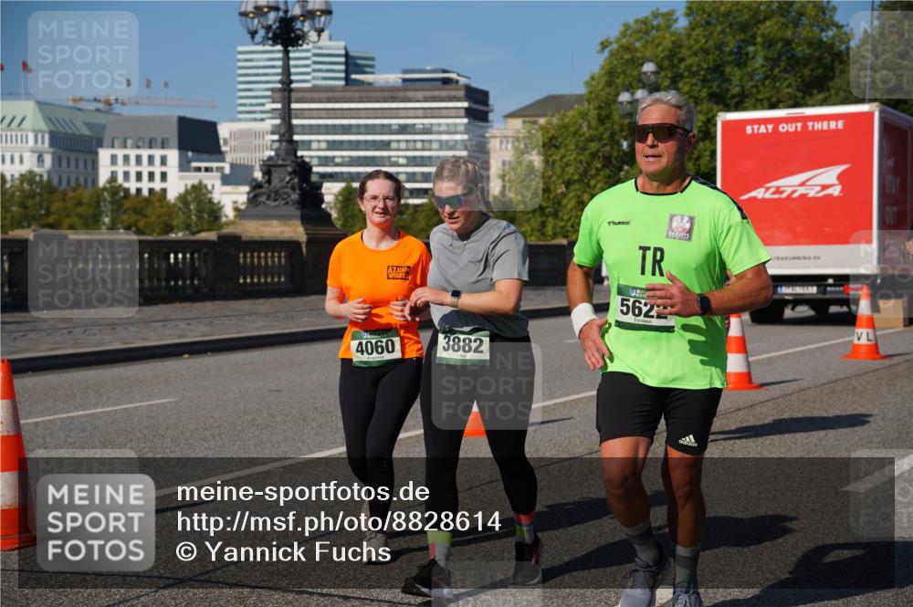 07.09.2025 - BARMER Alsterlauf Yannick Fuchs http://msf.ph/oto/8828614 07.09.2025 10:15:07 Laufen 4060, 3882, 10, 562, 20 meine-sportfotos.de