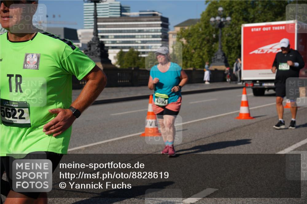 07.09.2025 - BARMER Alsterlauf Yannick Fuchs http://msf.ph/oto/8828619 07.09.2025 10:15:08 Laufen 136, 5622, 4390, 5712 meine-sportfotos.de