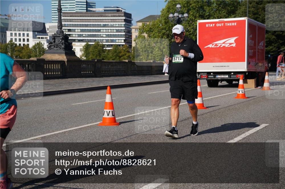 07.09.2025 - BARMER Alsterlauf Yannick Fuchs http://msf.ph/oto/8828621 07.09.2025 10:15:10 Laufen 5712 meine-sportfotos.de