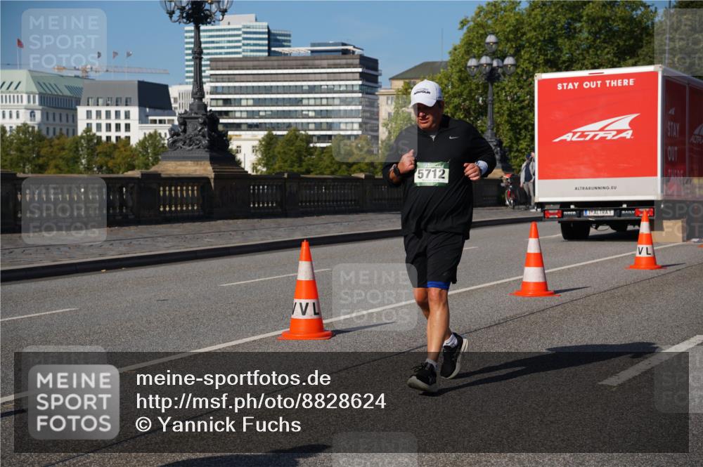 07.09.2025 - BARMER Alsterlauf Yannick Fuchs http://msf.ph/oto/8828624 07.09.2025 10:15:10 Laufen 5712 meine-sportfotos.de