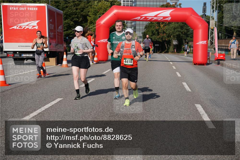 07.09.2025 - BARMER Alsterlauf Yannick Fuchs http://msf.ph/oto/8828625 07.09.2025 10:15:13 Laufen 4519, 4410 meine-sportfotos.de