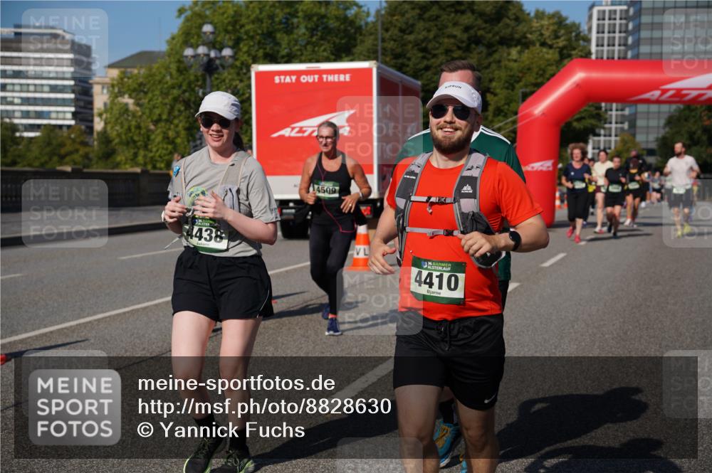 07.09.2025 - BARMER Alsterlauf Yannick Fuchs http://msf.ph/oto/8828630 07.09.2025 10:15:15 Laufen 4438, 4509, 36, 4410 meine-sportfotos.de