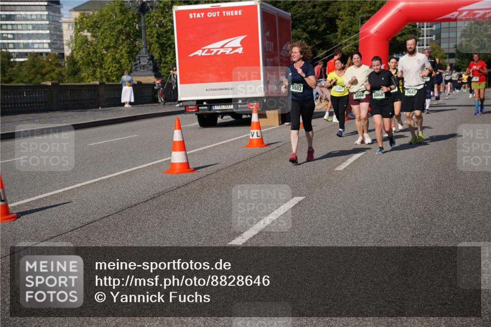 07.09.2025 - BARMER Alsterlauf Yannick Fuchs http://msf.ph/oto/8828646 07.09.2025 10:15:19 Laufen 5503, 3581, 3643, 3566, 3866 meine-sportfotos.de