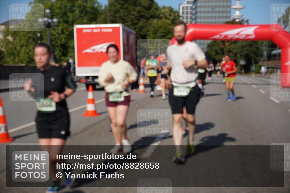 07.09.2025 - BARMER Alsterlauf Yannick Fuchs http://msf.ph/oto/8828658 07.09.2025 10:15:24 Laufen  meine-sportfotos.de
