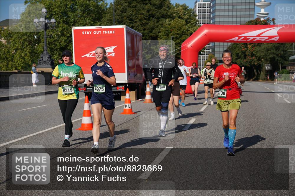 07.09.2025 - BARMER Alsterlauf Yannick Fuchs http://msf.ph/oto/8828669 07.09.2025 10:15:27 Laufen 6319, 4975, 2980, 138 meine-sportfotos.de