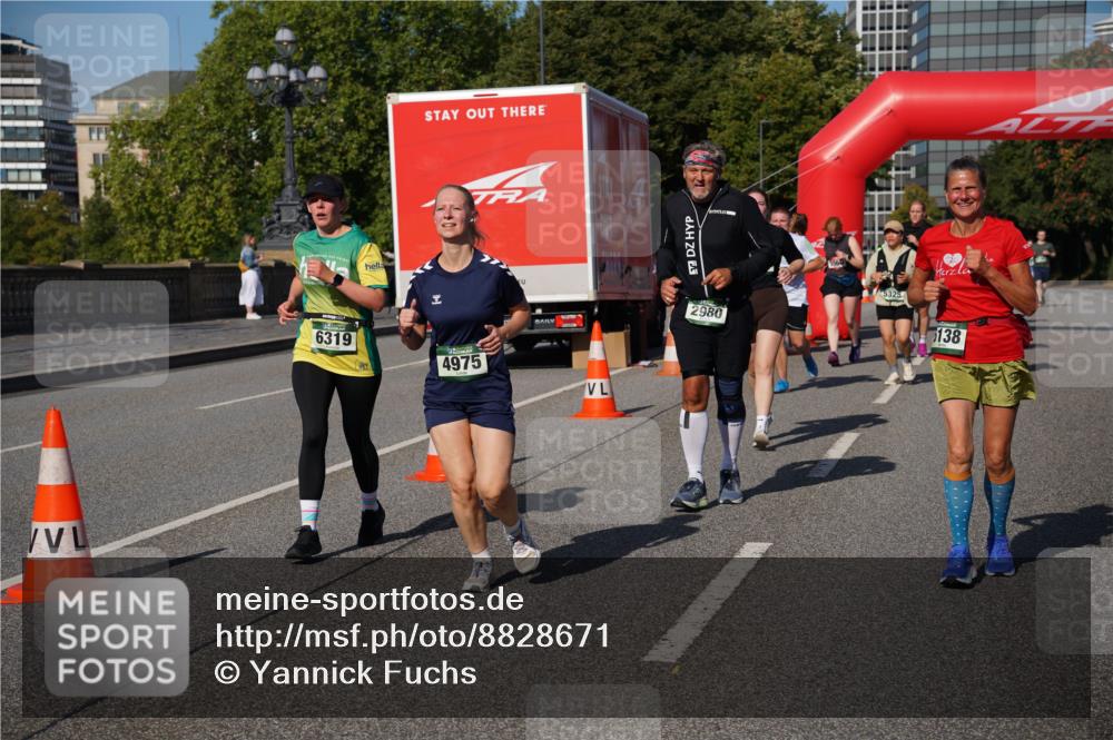 07.09.2025 - BARMER Alsterlauf Yannick Fuchs http://msf.ph/oto/8828671 07.09.2025 10:15:28 Laufen 6319, 4975, 2980, 5325, 138 meine-sportfotos.de