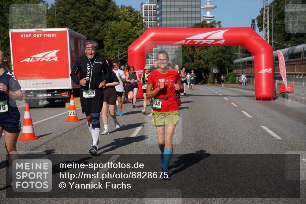 07.09.2025 - BARMER Alsterlauf Yannick Fuchs http://msf.ph/oto/8828675 07.09.2025 10:15:28 Laufen 75, 2980, 138 meine-sportfotos.de