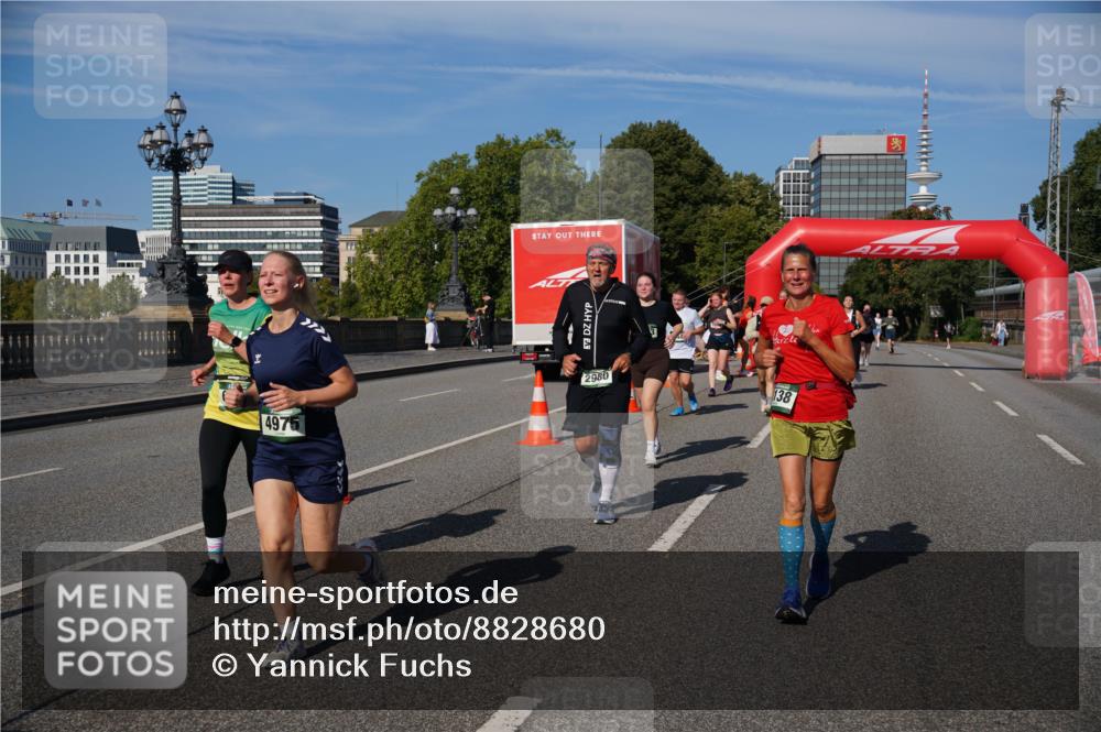 07.09.2025 - BARMER Alsterlauf Yannick Fuchs http://msf.ph/oto/8828680 07.09.2025 10:15:29 Laufen 497, 2980, 138 meine-sportfotos.de