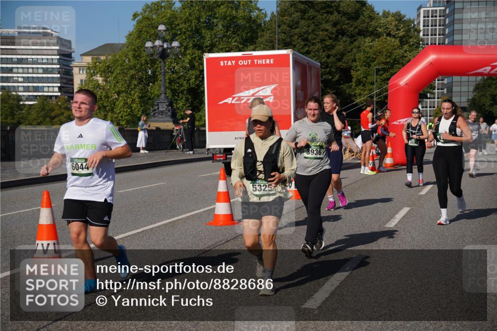07.09.2025 - BARMER Alsterlauf Yannick Fuchs http://msf.ph/oto/8828686 07.09.2025 10:15:33 Laufen 6044, 5325, 3936 meine-sportfotos.de