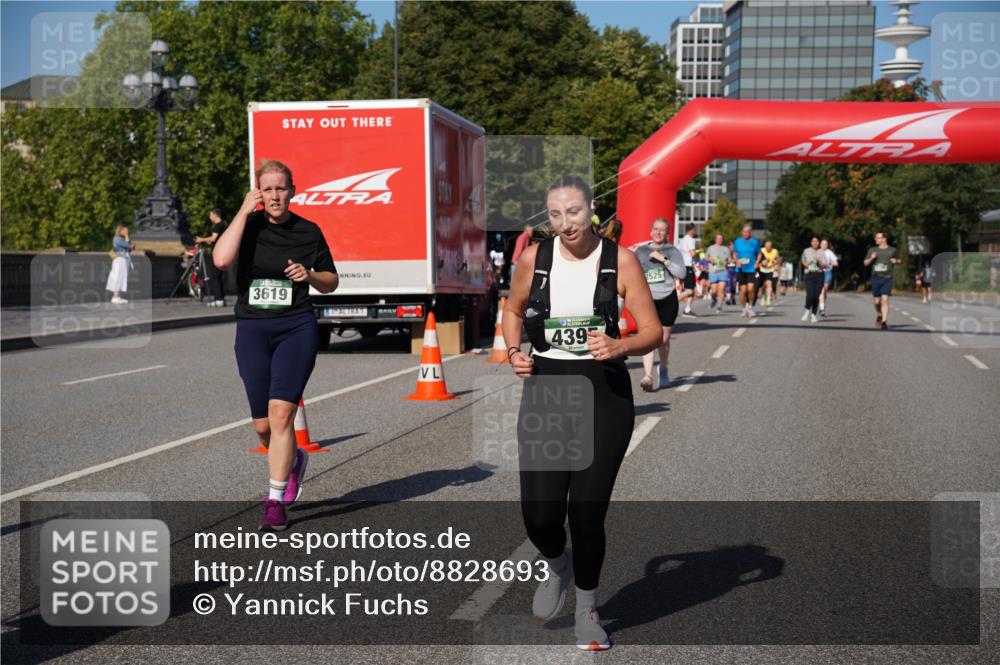 07.09.2025 - BARMER Alsterlauf Yannick Fuchs http://msf.ph/oto/8828693 07.09.2025 10:15:35 Laufen 3619, 439, 2525 meine-sportfotos.de