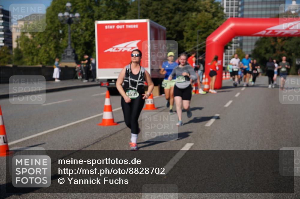 07.09.2025 - BARMER Alsterlauf Yannick Fuchs http://msf.ph/oto/8828702 07.09.2025 10:15:37 Laufen 3595 meine-sportfotos.de