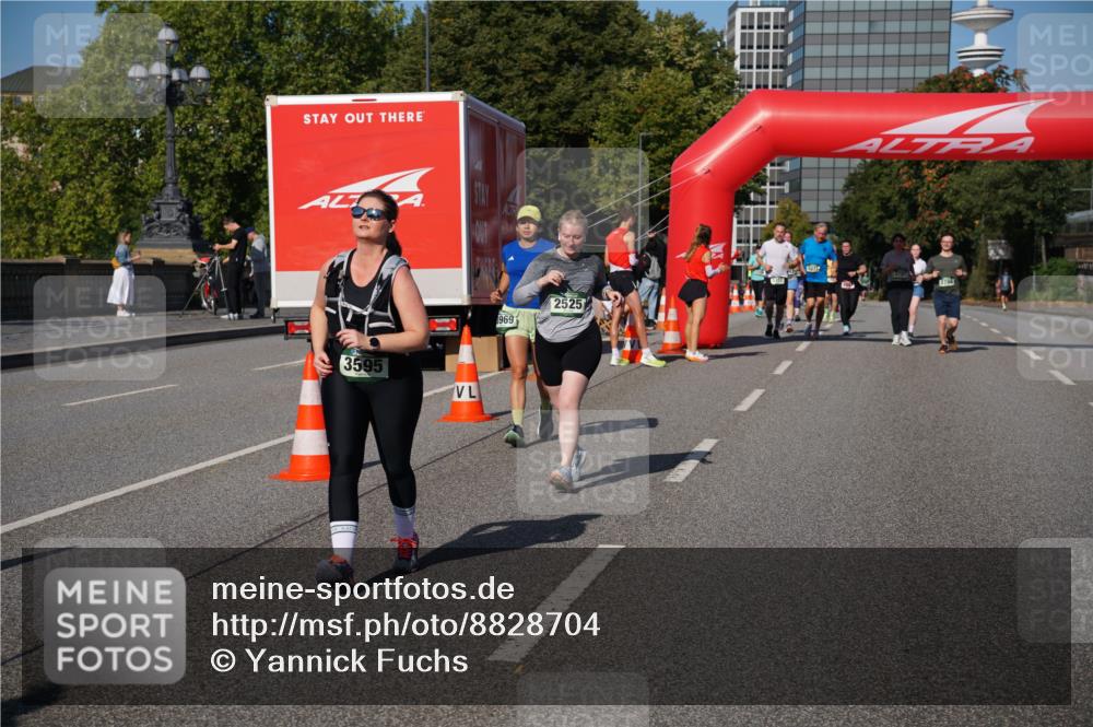 07.09.2025 - BARMER Alsterlauf Yannick Fuchs http://msf.ph/oto/8828704 07.09.2025 10:15:38 Laufen 3595, 969, 2525 meine-sportfotos.de