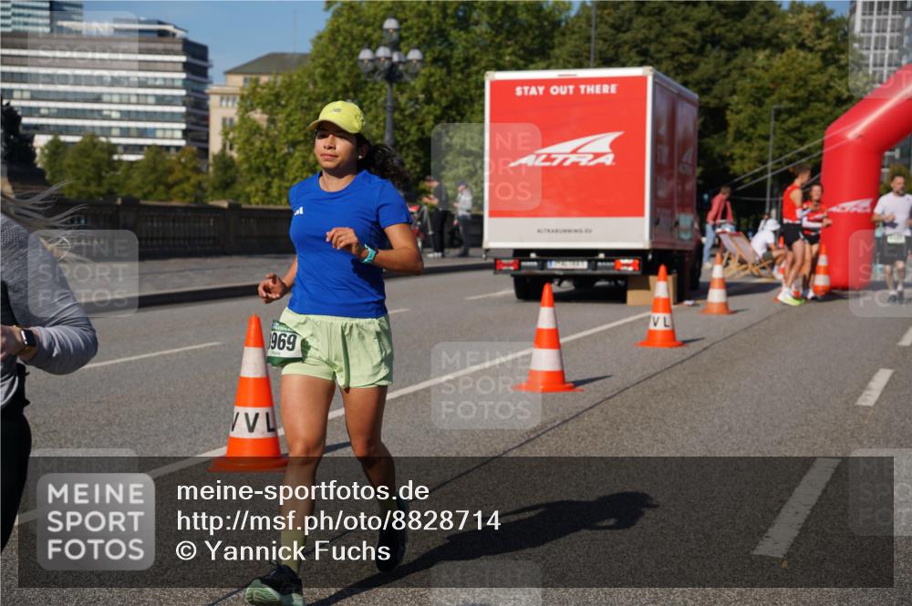07.09.2025 - BARMER Alsterlauf Yannick Fuchs http://msf.ph/oto/8828714 07.09.2025 10:15:41 Laufen 969 meine-sportfotos.de
