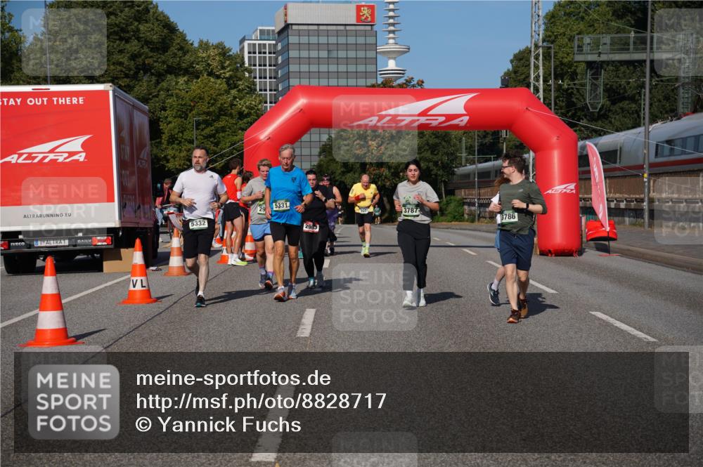 07.09.2025 - BARMER Alsterlauf Yannick Fuchs http://msf.ph/oto/8828717 07.09.2025 10:15:46 Laufen 29, 5332, 5331, 3787, 3786, 2983 meine-sportfotos.de