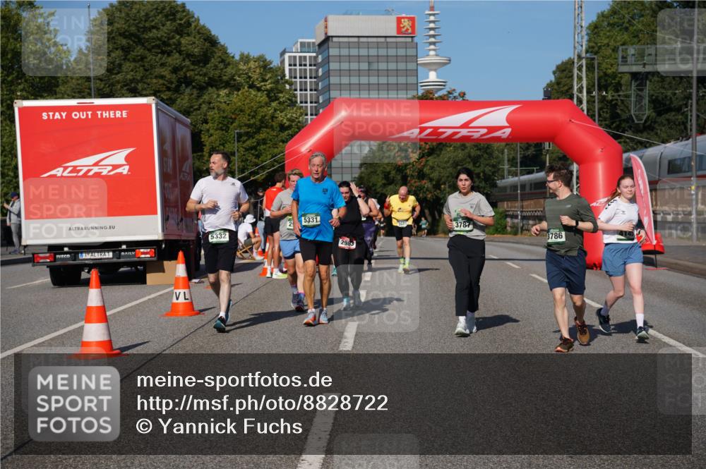 07.09.2025 - BARMER Alsterlauf Yannick Fuchs http://msf.ph/oto/8828722 07.09.2025 10:15:47 Laufen 5331, 5332, 2983, 3787, 3786 meine-sportfotos.de