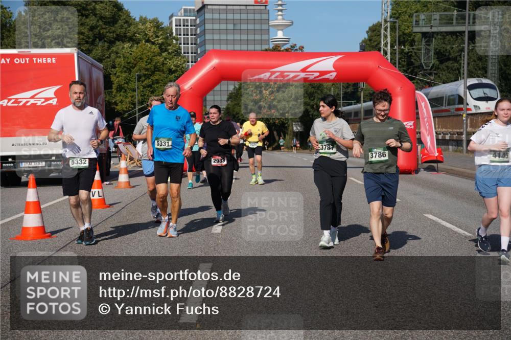 07.09.2025 - BARMER Alsterlauf Yannick Fuchs http://msf.ph/oto/8828724 07.09.2025 10:15:48 Laufen 5332, 5331, 2983, 3787, 3786 meine-sportfotos.de