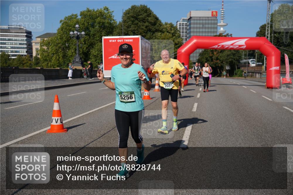 07.09.2025 - BARMER Alsterlauf Yannick Fuchs http://msf.ph/oto/8828744 07.09.2025 10:15:55 Laufen 5256, 2685 meine-sportfotos.de