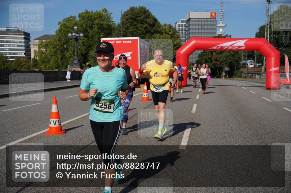 07.09.2025 - BARMER Alsterlauf Yannick Fuchs http://msf.ph/oto/8828747 07.09.2025 10:15:55 Laufen 5256, 672, 2685 meine-sportfotos.de