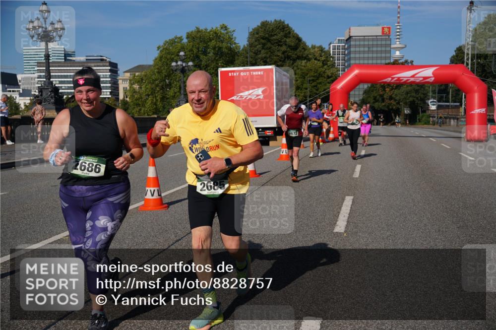 07.09.2025 - BARMER Alsterlauf Yannick Fuchs http://msf.ph/oto/8828757 07.09.2025 10:15:58 Laufen 2686, 2685, 3672 meine-sportfotos.de