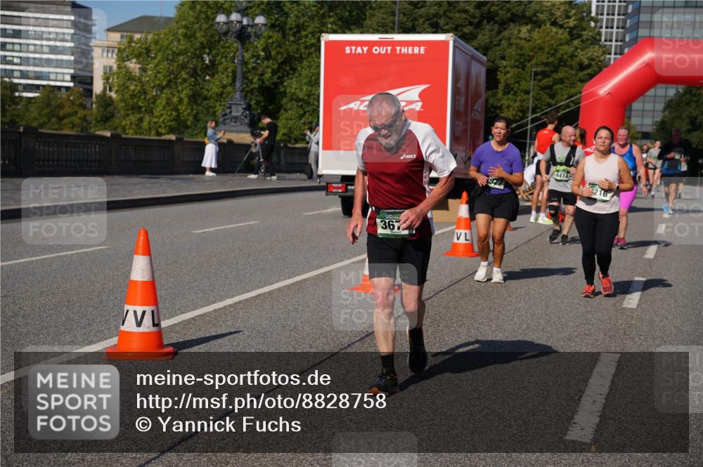07.09.2025 - BARMER Alsterlauf Yannick Fuchs http://msf.ph/oto/8828758 07.09.2025 10:16:00 Laufen 367, 4414 meine-sportfotos.de