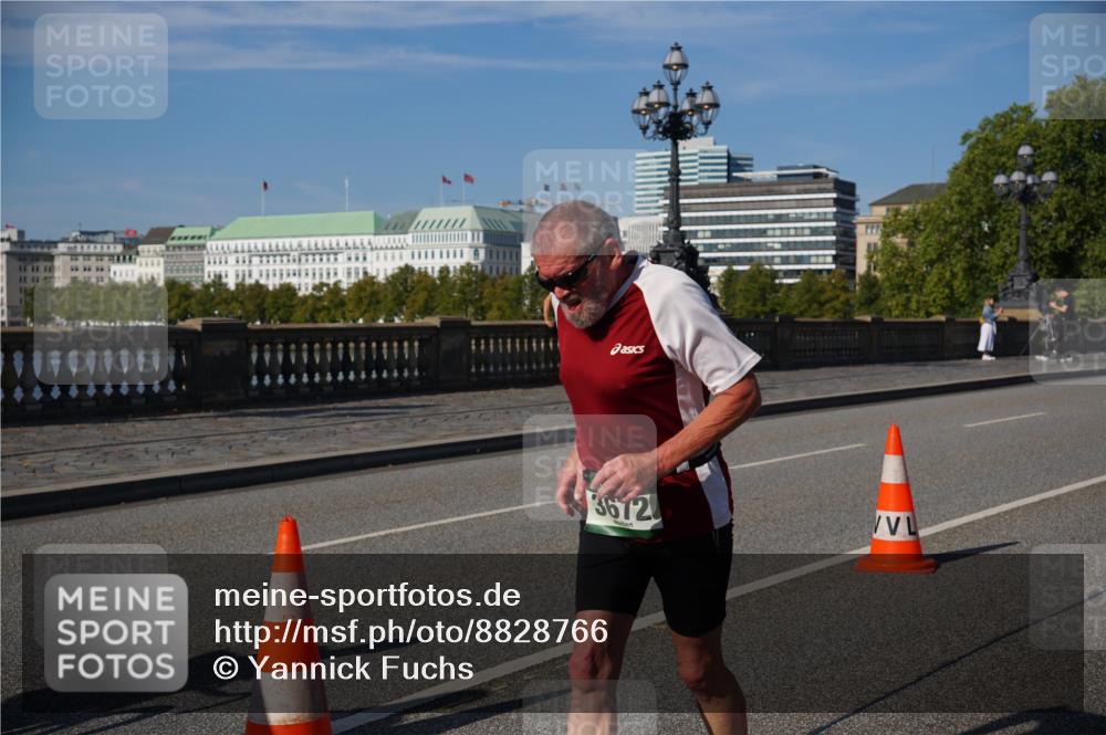 07.09.2025 - BARMER Alsterlauf Yannick Fuchs http://msf.ph/oto/8828766 07.09.2025 10:16:02 Laufen 3672 meine-sportfotos.de