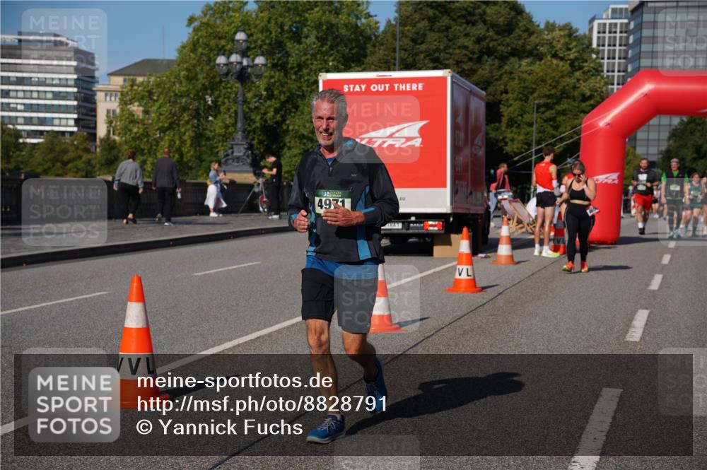 07.09.2025 - BARMER Alsterlauf Yannick Fuchs http://msf.ph/oto/8828791 07.09.2025 10:16:10 Laufen 4971 meine-sportfotos.de