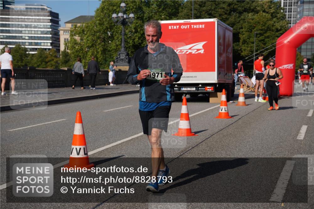07.09.2025 - BARMER Alsterlauf Yannick Fuchs http://msf.ph/oto/8828793 07.09.2025 10:16:10 Laufen 4971 meine-sportfotos.de