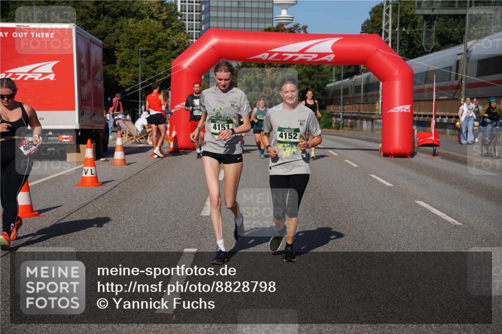 07.09.2025 - BARMER Alsterlauf Yannick Fuchs http://msf.ph/oto/8828798 07.09.2025 10:16:14 Laufen 465, 4331, 4151, 3297, 4152 meine-sportfotos.de