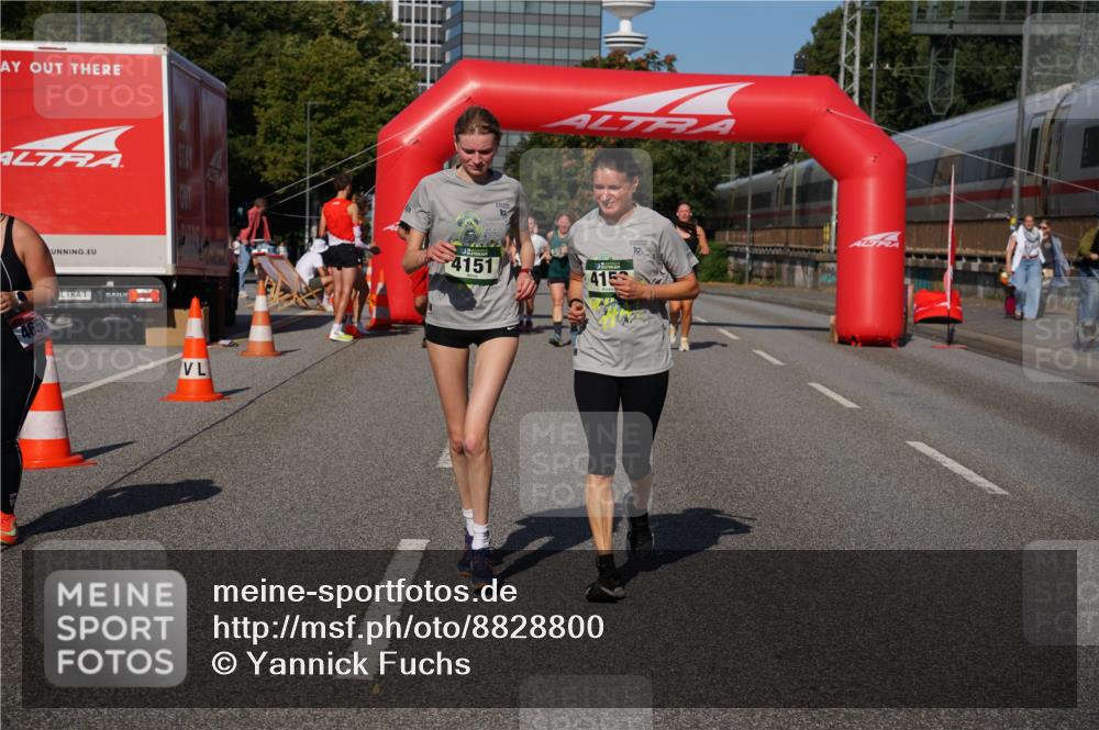 07.09.2025 - BARMER Alsterlauf Yannick Fuchs http://msf.ph/oto/8828800 07.09.2025 10:16:15 Laufen 4656, 4151, 415, 10 meine-sportfotos.de