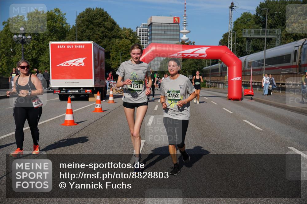07.09.2025 - BARMER Alsterlauf Yannick Fuchs http://msf.ph/oto/8828803 07.09.2025 10:16:16 Laufen 465, 4151, 4152, 10, 4901 meine-sportfotos.de