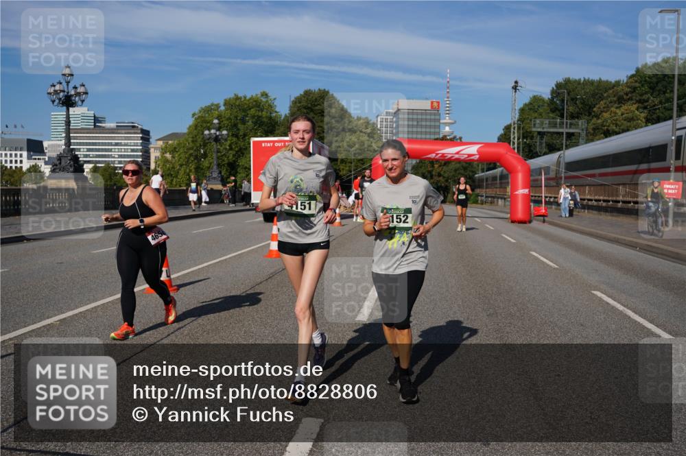 07.09.2025 - BARMER Alsterlauf Yannick Fuchs http://msf.ph/oto/8828806 07.09.2025 10:16:16 Laufen 4656, 151, 10, 152 meine-sportfotos.de