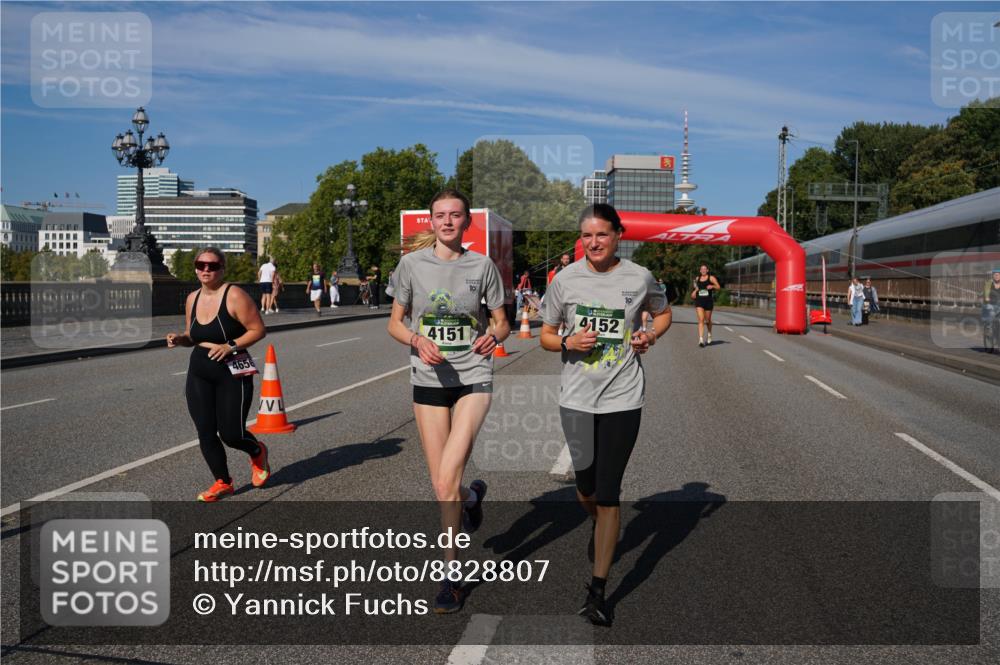 07.09.2025 - BARMER Alsterlauf Yannick Fuchs http://msf.ph/oto/8828807 07.09.2025 10:16:17 Laufen 4656, 4151, 10, 4152, 10 meine-sportfotos.de