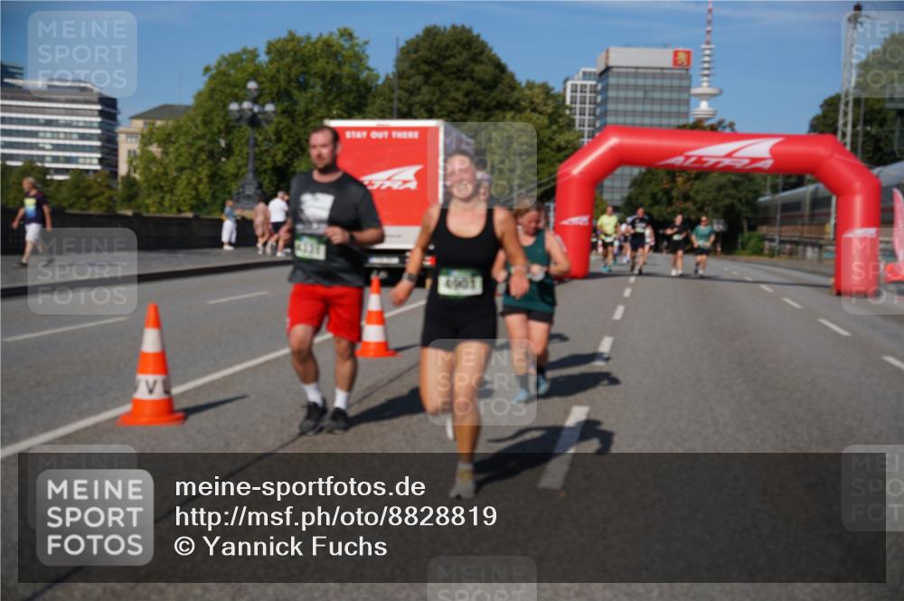 07.09.2025 - BARMER Alsterlauf Yannick Fuchs http://msf.ph/oto/8828819 07.09.2025 10:16:22 Laufen 4001 meine-sportfotos.de