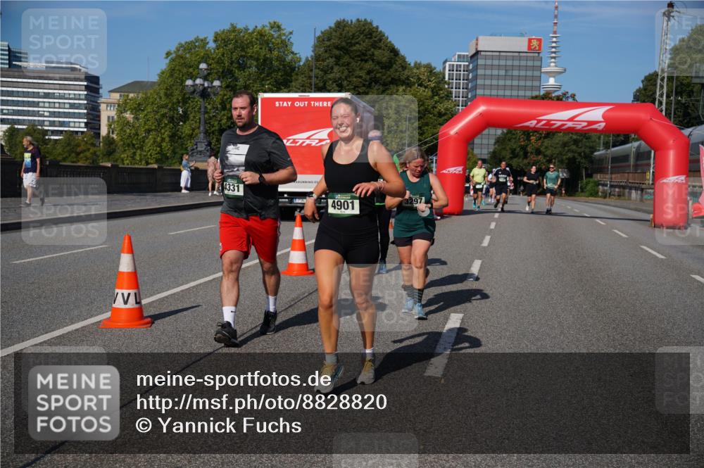 07.09.2025 - BARMER Alsterlauf Yannick Fuchs http://msf.ph/oto/8828820 07.09.2025 10:16:22 Laufen 4331, 3297, 4901 meine-sportfotos.de